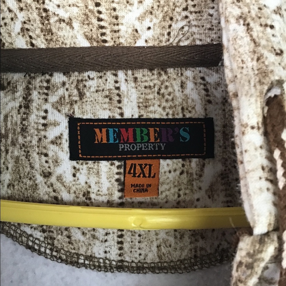 Members Property Jacket - Picture 4 of 4